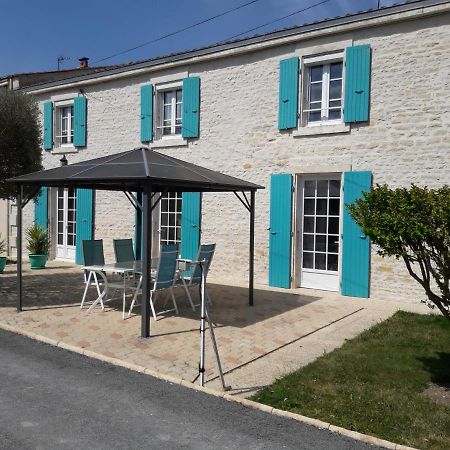 Le Logis De Lange Apt Les Aigrettes Saint-Hilaire-la-Palud Esterno foto