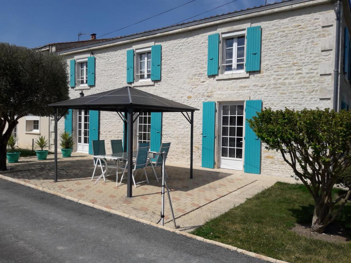 Le Logis De Lange Apt Les Aigrettes Saint-Hilaire-la-Palud Esterno foto
