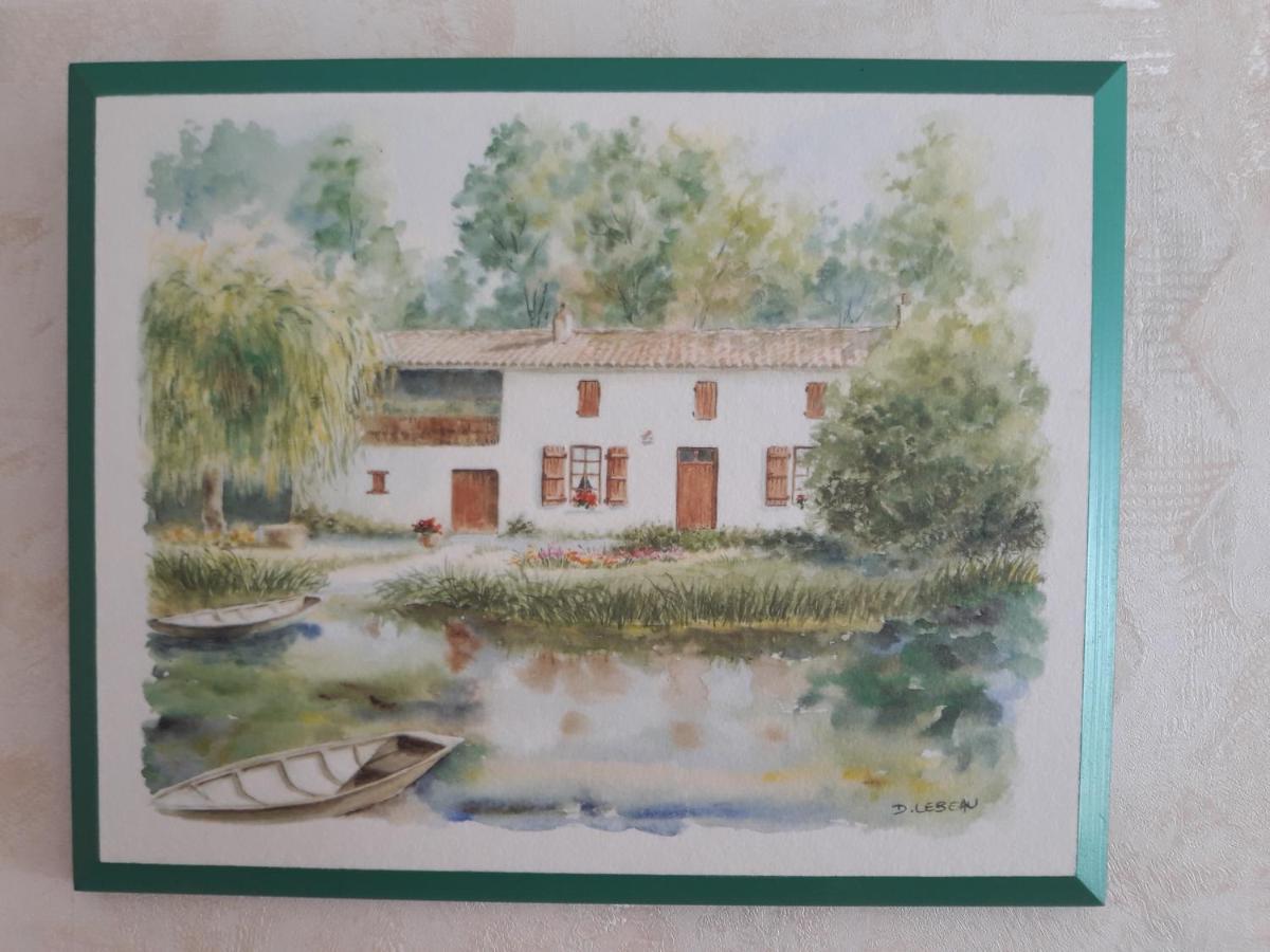 Le Logis De Lange Apt Les Aigrettes Saint-Hilaire-la-Palud Esterno foto