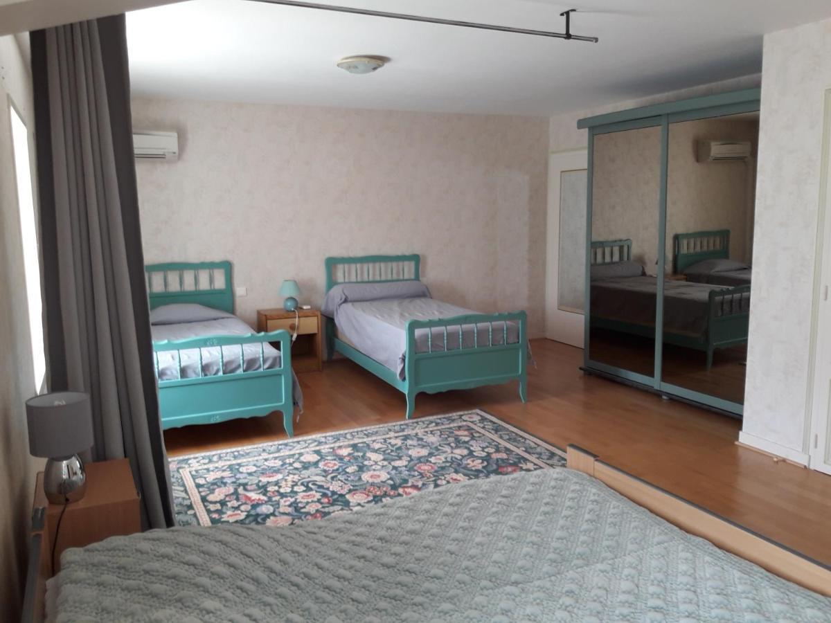 Le Logis De Lange Apt Les Aigrettes Saint-Hilaire-la-Palud Esterno foto